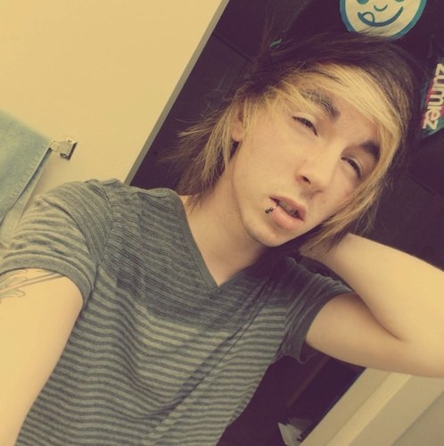 Hey im jesse i like pizza thats all you need to know