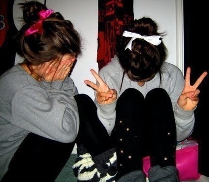 Please follow my friends @harryscupcake16 and @kaleyr44. #followme