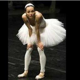 MPoncioni's profile picture. Encaixa a bunda,barriga pra dentro,sorriso no rosto e bora dançar