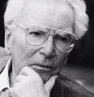 ViktorFrankl1's profile picture. Con todo mi respeto al maestro, esta cuenta está dedicada a compartir los momentos que más me han acompañado de su obra EL HOMBRE EN BUSCA DE SENTIDO.