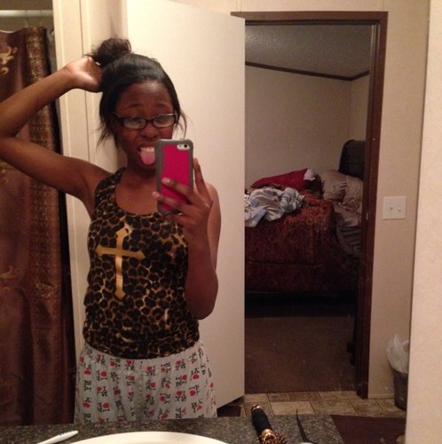 Aha, iBALL till da day iFALL, basketball is my sport and iGOTTA keep dat number 5 on my back..