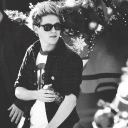 Internet trailblazer. Passionate twitter junkie. Student. Lifelong music nerd. Award-winning social media fan. Evil coffee guru. Guy #directioner (straight)