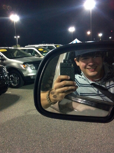 Loganduckworth's profile picture. Whats up!?