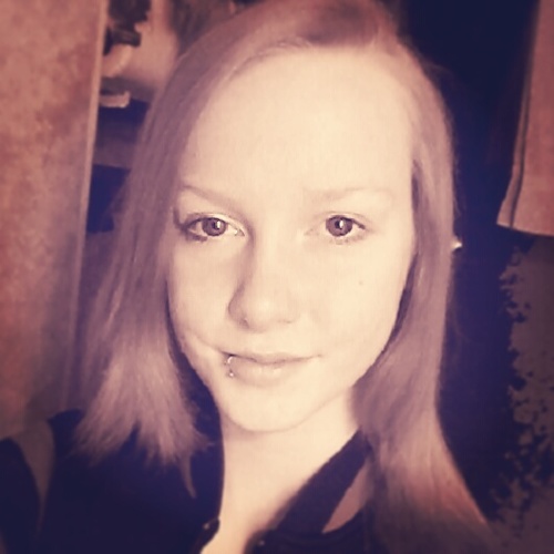 keiya_lee's profile picture. im the not-so-normal 16 year-old girl. got my best friends. my boyfriend and that's about it anymore. also I follow back.