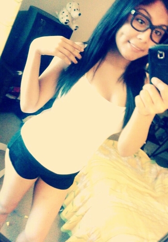 -Im A Nice Gurl, Sweet & Meany Some times xD . . . Ilove Sinqinq!. nd YES! Im Taken By The Most Amazinq Guy In The World(OCTAVIO GUTIERREZ]