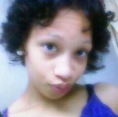 PrettyRedWhit's profile picture. 