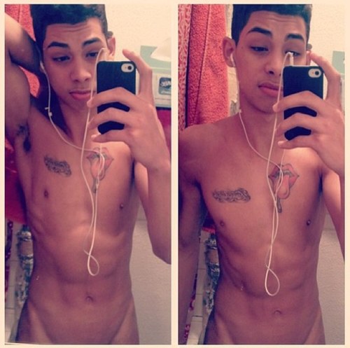 BARBZ 17, I'm gay and looking for someone to have fun with. ;)