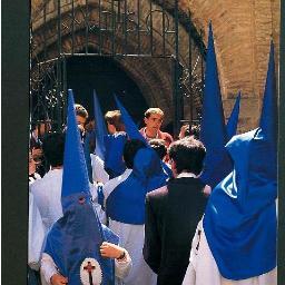 Grupo de Hermanos de la Hermandad de la Hiniesta