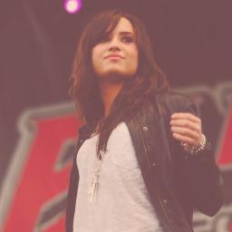 helpmepls__'s profile picture. 