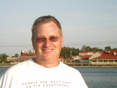 I love Jesus Christ, my Wife and Simon The KeeKat. I also love my brothers and sisters in the Lord.