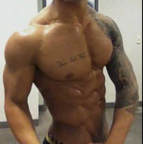 famos_fitness's profile picture. Fich und Tier