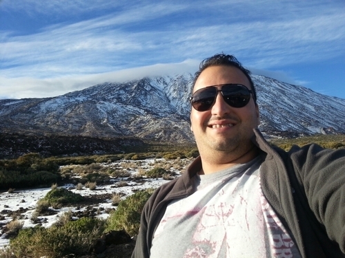 ea8rh_Roman's profile picture. 