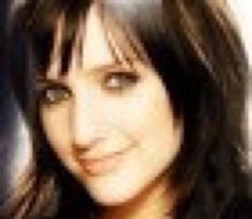 كلن علا عرقه يمد المواجيب  وكلن علا مرباه ينطق لسانه