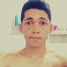 Vooc Não Qiis , Peerfeito - 'Suaa Amigaas Qiis '(8