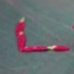 duiiuin's profile picture. 용기란 두려움이 없는 것이 아니라 두렵지만 그보다 더 소중한 것이 있음을 아는 것이다 그래서 한 발자국 더 움직여 나갈 수 있는 거야