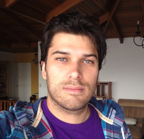 Ingeniero en Sistemas, amante de la buena comida, alegre y fanatico de friends, two and a half men, the mentalist. Me encanta programar y amo mi trabajo.