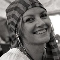 Karina M Humberset (@kmhz) 's Twitter Profile