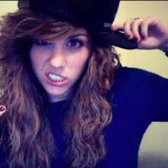 asdfghjkl i freakin love Angie Miller! #dreamer 
im obssessed with her! can't even control it lol