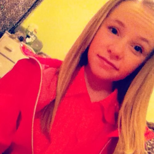 Zillah Middle School. Dancer. Sports. Running. Love(: