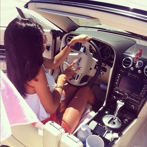 Mary_Chamberla's profile picture. I had a dream last night that I was at a Michael's store &amp; I saw Carrie Underwood &amp; she had a baby cow in her buggy....