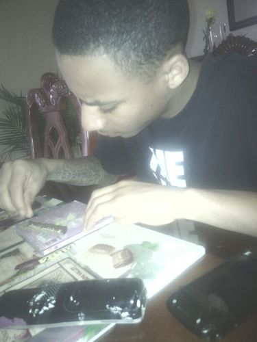 FUCK THE WORLD , 330 GOOD_DIE_YOUNG B4 I FEED A BITCH ILL FEED MY NIGGAS FIRST & No Love For Hoes Unless My Mans Hittin . . .  STR8 UP FAMILY FIRST ™