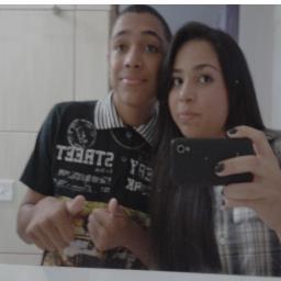 Seu sorriso é o que me faz feliz!