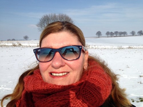 AnitaDerks64's profile picture. 