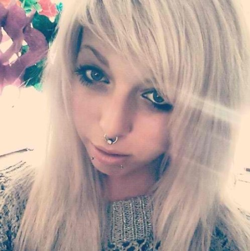 Hai im Eliza! | I am the wetness between your legs. ;) | single | 20 | sexual | Bi. |