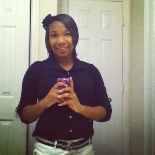 I love pretty little liars ,Follow me on instagram :_aniyah3, Kik : aniyah 1226 Live in houston texas ,Birthday december 26