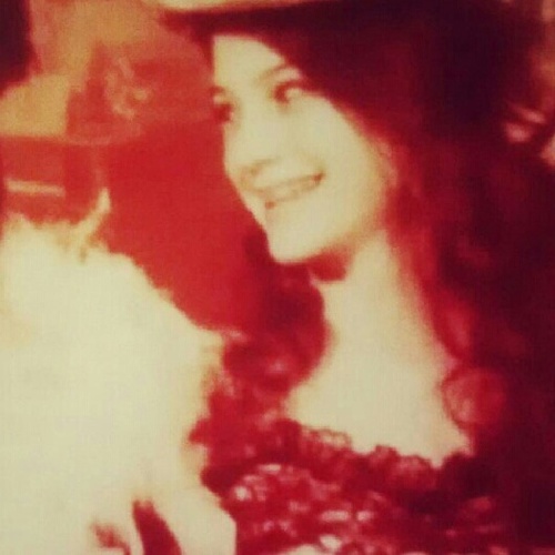 @fchastang_: I fall, I rise, I make mistakes, I live, I learn, I've been hurt but I'm alive. I'm human, I'm not perfect but I'm thankful.