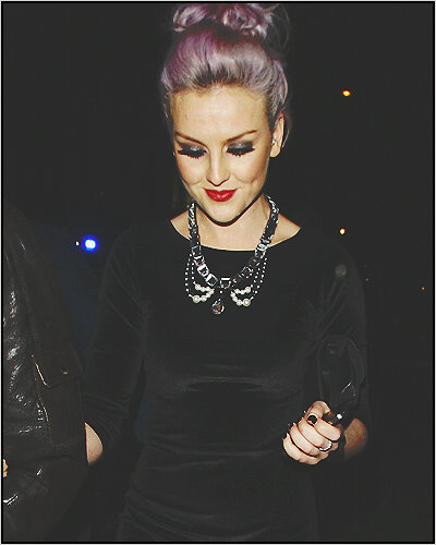 I love jessie j little mix my Disney princesses where would we be without them jade is a little mini cheryl.:Dniall horan is gawjj!♥