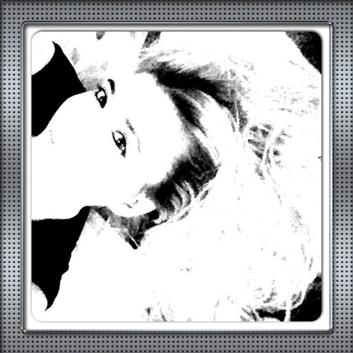 burcuyl66955829's profile picture. 