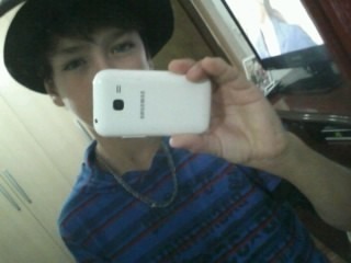 te seduzo com meus olhos u-ú hahaha........
face=http://t.co/tQKOyErbAy