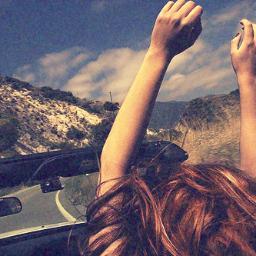 me llamo Constanza... amo a One Direction ♥
y no se me ocurre nada +