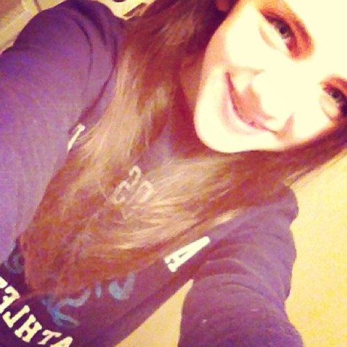 Nicole9087766's profile picture. •Smiling is the best makeup a gurl can wear❤