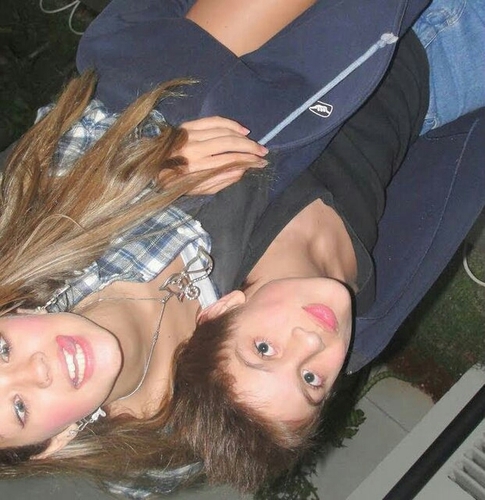 Capricorniano, 15 anos, São Paulo Capital, Eazy Teen, Musica, Família, Amigos.Prazer . Amo @luciacberbel e @giovnunes ♥