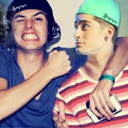 Prefere o Lanza ou o Zayn? Aqui você não precisa escolher! Restárticos e Directioners UNIDOS, jamais serão vencidos! =]
