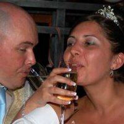 HelenHelenzoe's profile image