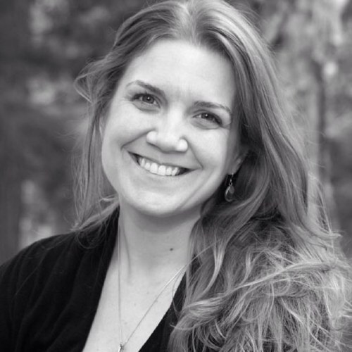 Creative Director @speakersisterhood Creative Reuse Educator @happilyupcycled Want to talk tech, get crafty, or learn the art of public speaking? Let's chat!