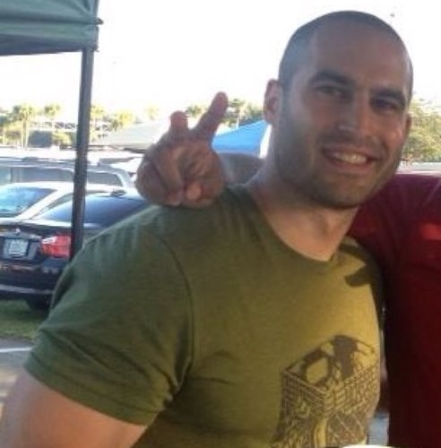 JoelPalleschi's profile picture. Trying to find the meaning of life, while mixing in work, sports, movies, music, books, & 2 munchkins. Love my Lakers, Yanks, NY Giants & Uconn Huskies.