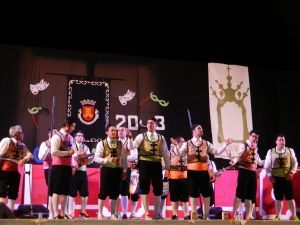 Twitter oficial de la murga Oliventina k2por3. Nuestro objetivo es hacer reír y haceros pasar un buen rato. Seguirnos! También por
Tuenti (murgakadadosportres)
