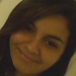 tenho 13 anos amo Rock,Curto screamo, gosto de animes e mangás, apaixonada pelo Oliver Sykes e gamada no Ronnie Radke s2s2s2s2s2s2...