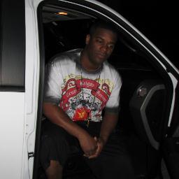 beatrawstein's profile picture. BEATRAWSTEIN / PHYKKA SAMPLA 
Producer & Songwriter helping to mold and create new artists while making hit music. Booking & Music Production