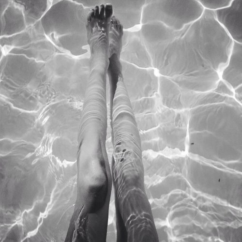 mustbeskinny8's profile picture. CW: 112 HEIGHT: 5'3 UGW1: 109 UGW2: 106 im not deppressed, i just really want to be skinny.