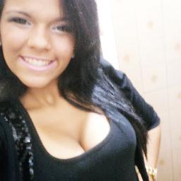 Tudo que me desejar de negativo,baterá no peito e voltará pra você em forma de paz e amor !*