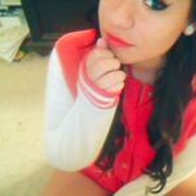 Profile Picture of Clary Samaranayake (@Amber8AkQ2) on Twitter