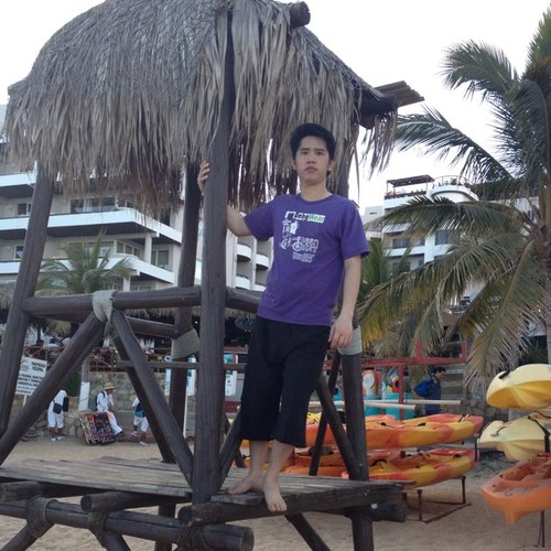 Divarico21's profile picture. 