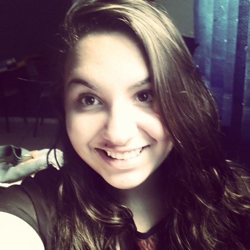 Se andar de skate , usar aba reta , falar palavrão , falar mano e falar gíria é ser maloqueira , então eu sou uma e com orgulho *-*... Me segue aee