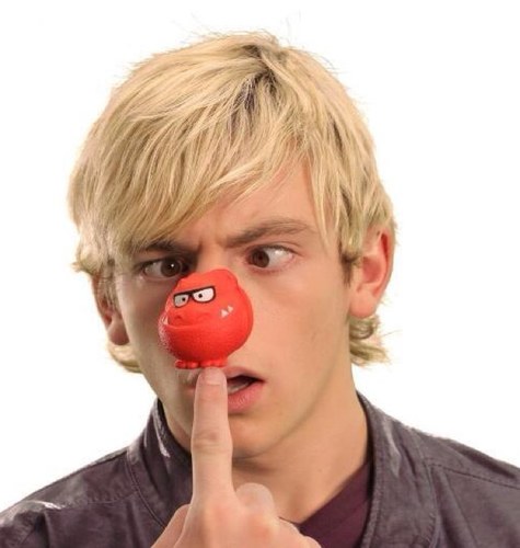 HEY!! Im a #R5er and in the #R5family!! :) I love @OfficialR5 and there's one reason why... they're amazing!! I love #R5 + life :) #AustinandAlly I'm a girl.
