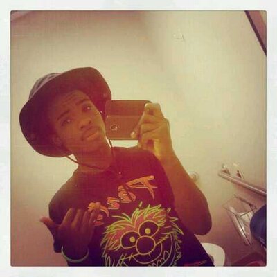Profile Picture of ☜ R.I.P Stone ♛ (@GordonFamousHar) on Twitter